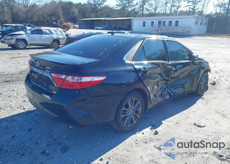 2015 Toyota Camry Se z USA, uszkodzony, nr VIN 4T1BF1FK8FU055055
